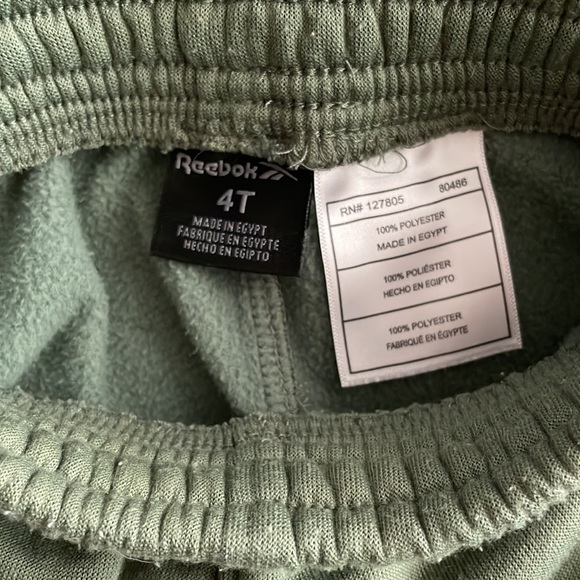 Boys Reebok sweatpant and sweatshirt set - Picture 3 of 3